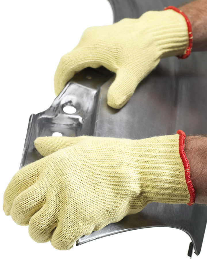 37-4528 x heavy aramid cut resistant level D glove situ shot