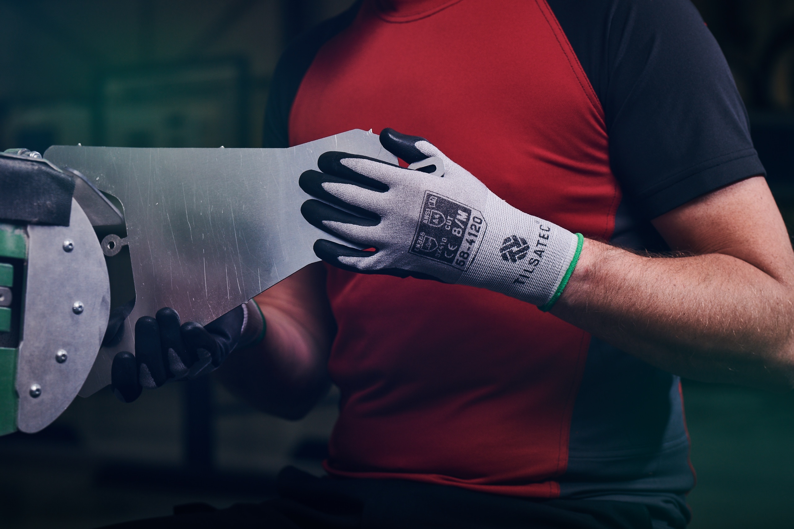 58-4120 cut resistant level D foam flex nitrile situ shot